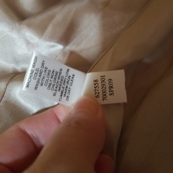 Banana Republic lightweight rain jacket - Picture 8 of 8